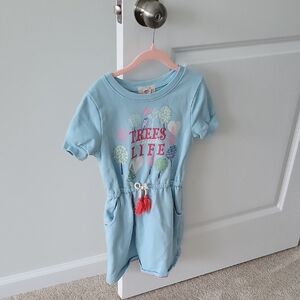 Peek Light Blue Girls Tee with Subtle Graphic